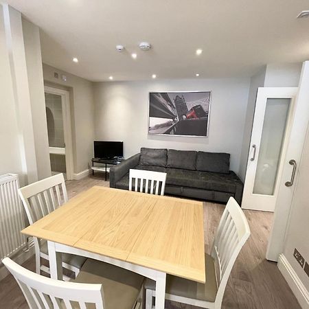 Stylish Apartments In Victoria & Westminster Лондон Экстерьер фото
