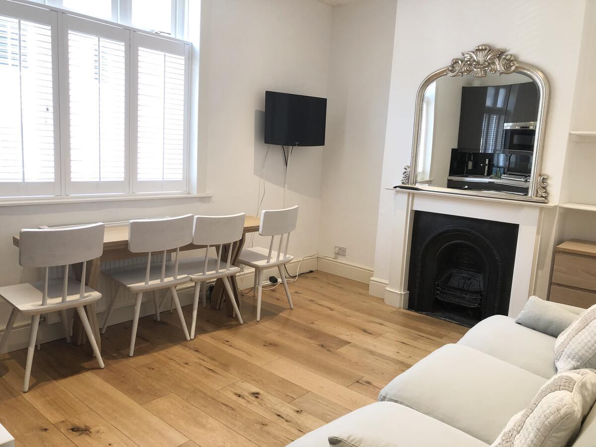 Stylish Apartments In Victoria & Westminster Лондон Экстерьер фото