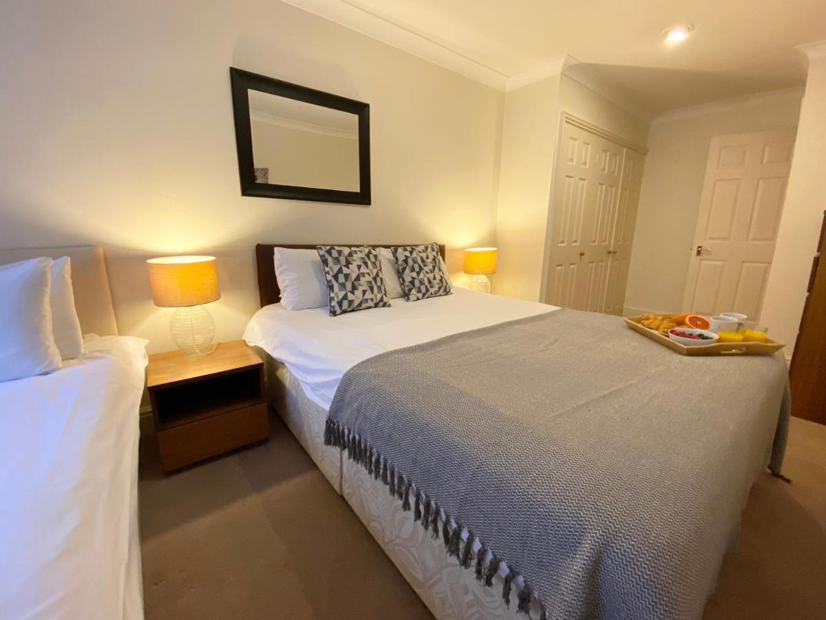 Stylish Apartments In Victoria & Westminster Лондон Экстерьер фото