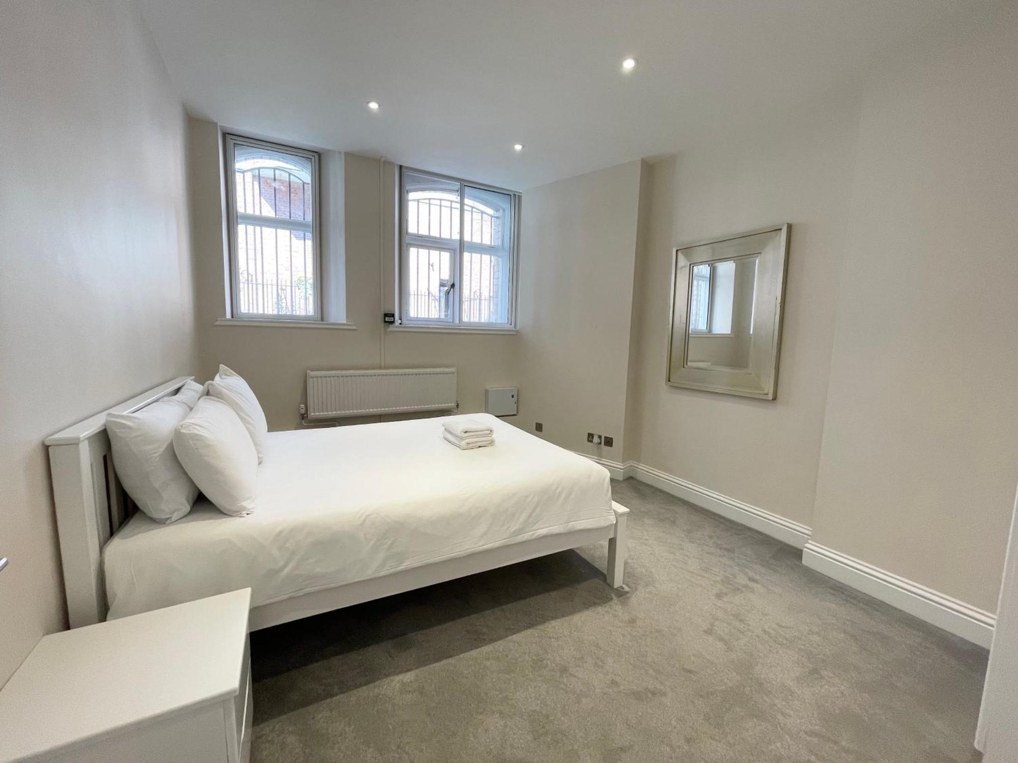 Stylish Apartments In Victoria & Westminster Лондон Экстерьер фото