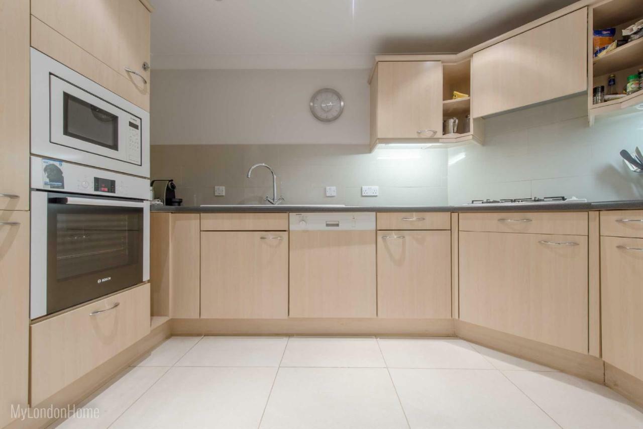 Stylish Apartments In Victoria & Westminster Лондон Экстерьер фото