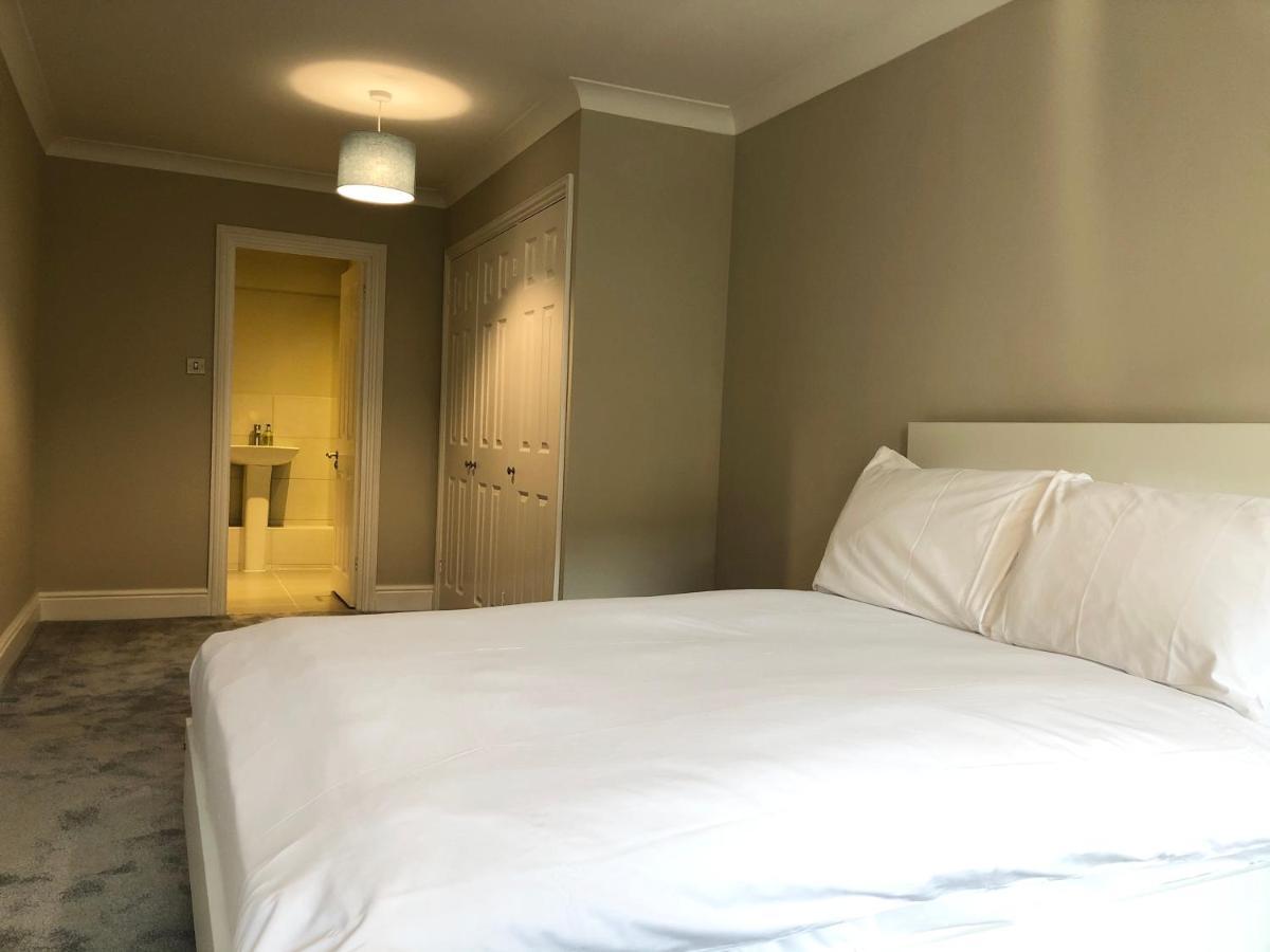 Stylish Apartments In Victoria & Westminster Лондон Экстерьер фото